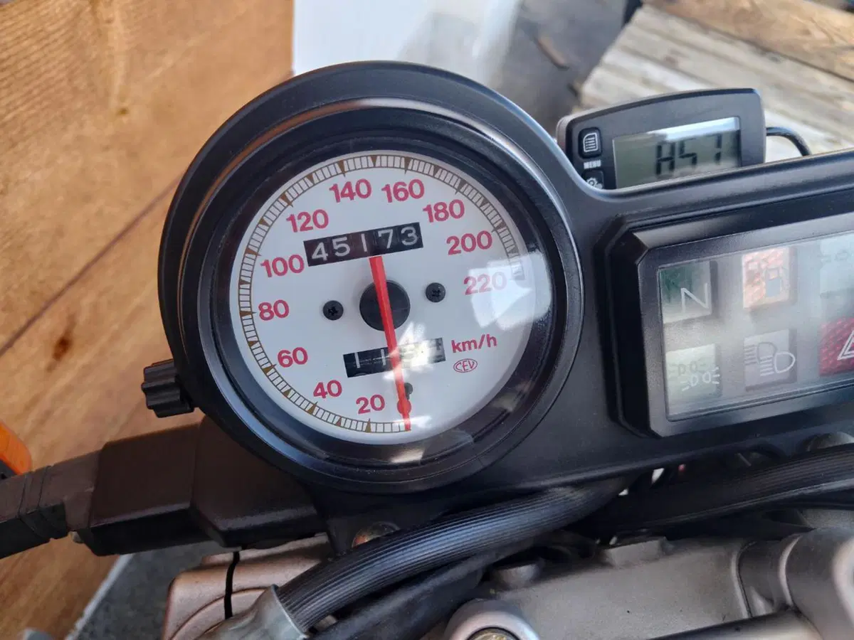 Ducati Monster 600 (1994 - 02) (3)