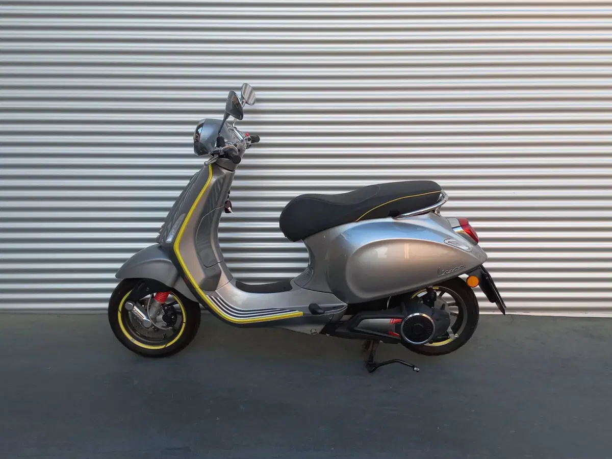 Vespa Vespa Elettrica 70 (2020 - 24) (5)