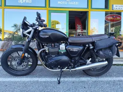 Triumph Street Twin 900 (2016) usata
