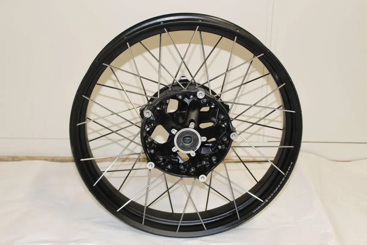 CERCHIO ANTERIORE BMW GS DAL 2013 (3)