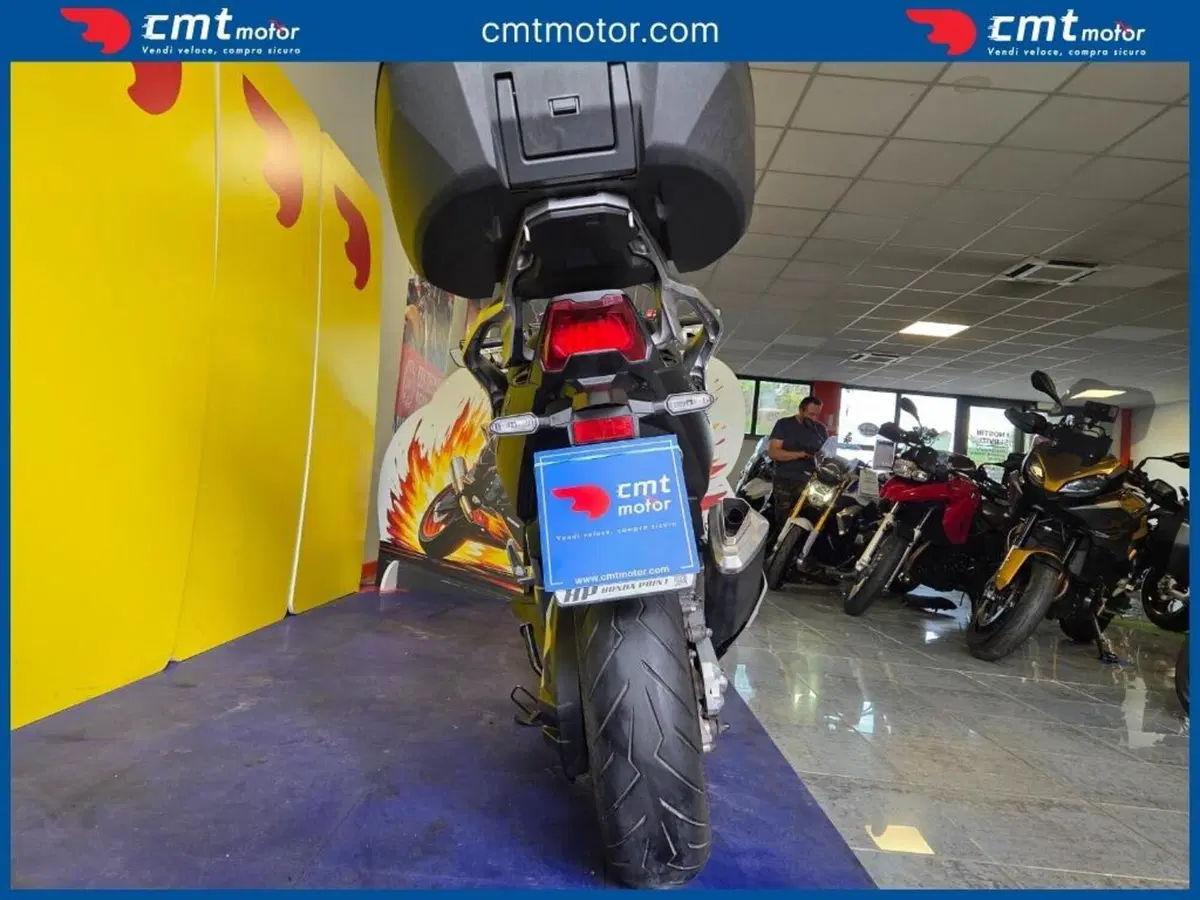 Honda Forza 750 DCT Urban (2021 - 24) (8)