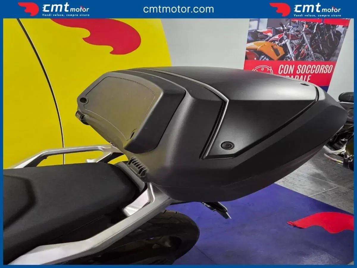 Honda Forza 750 DCT Urban (2021 - 24) (14)