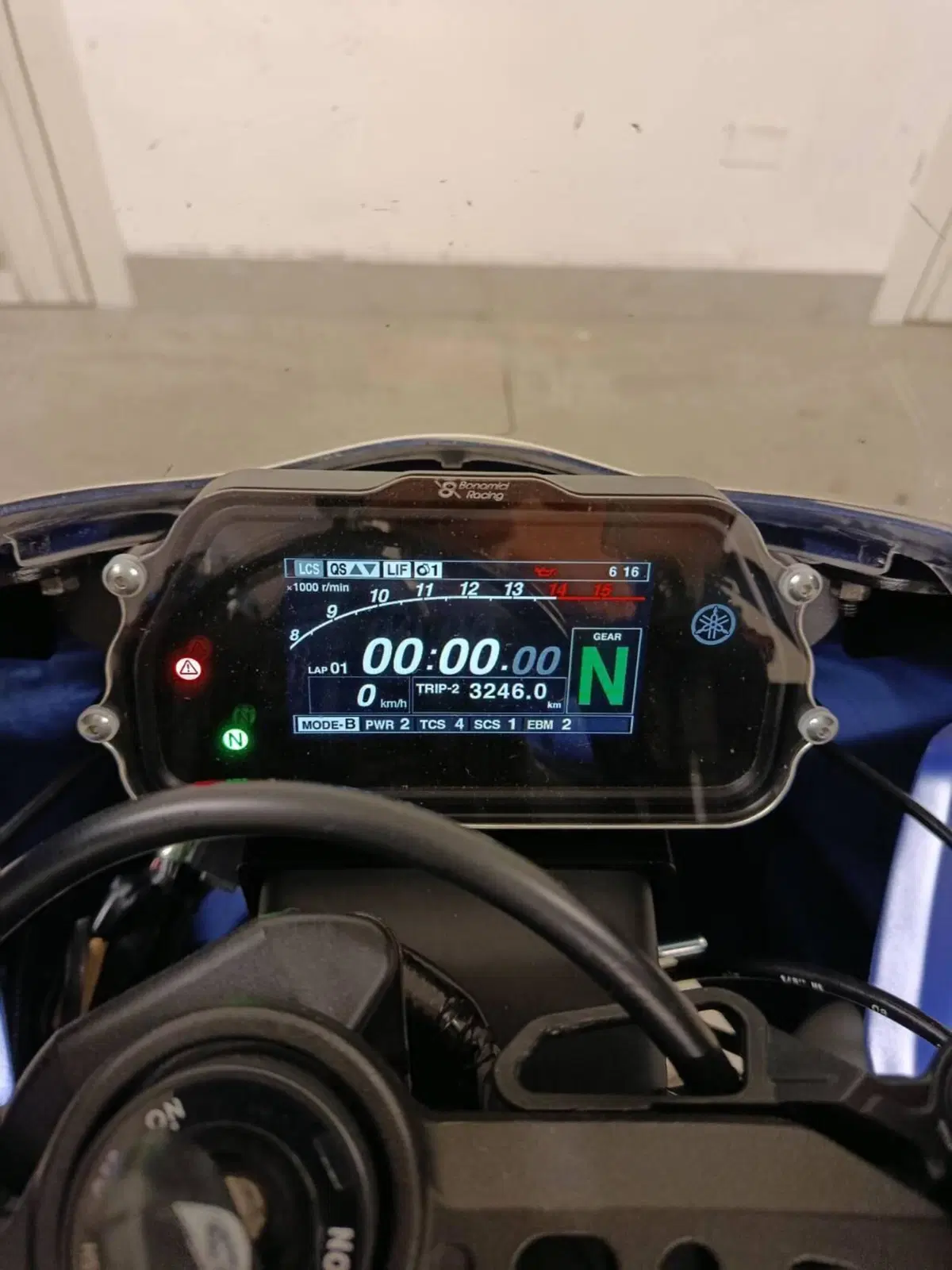 Yamaha YZF R1 (2020 - 25) (5)