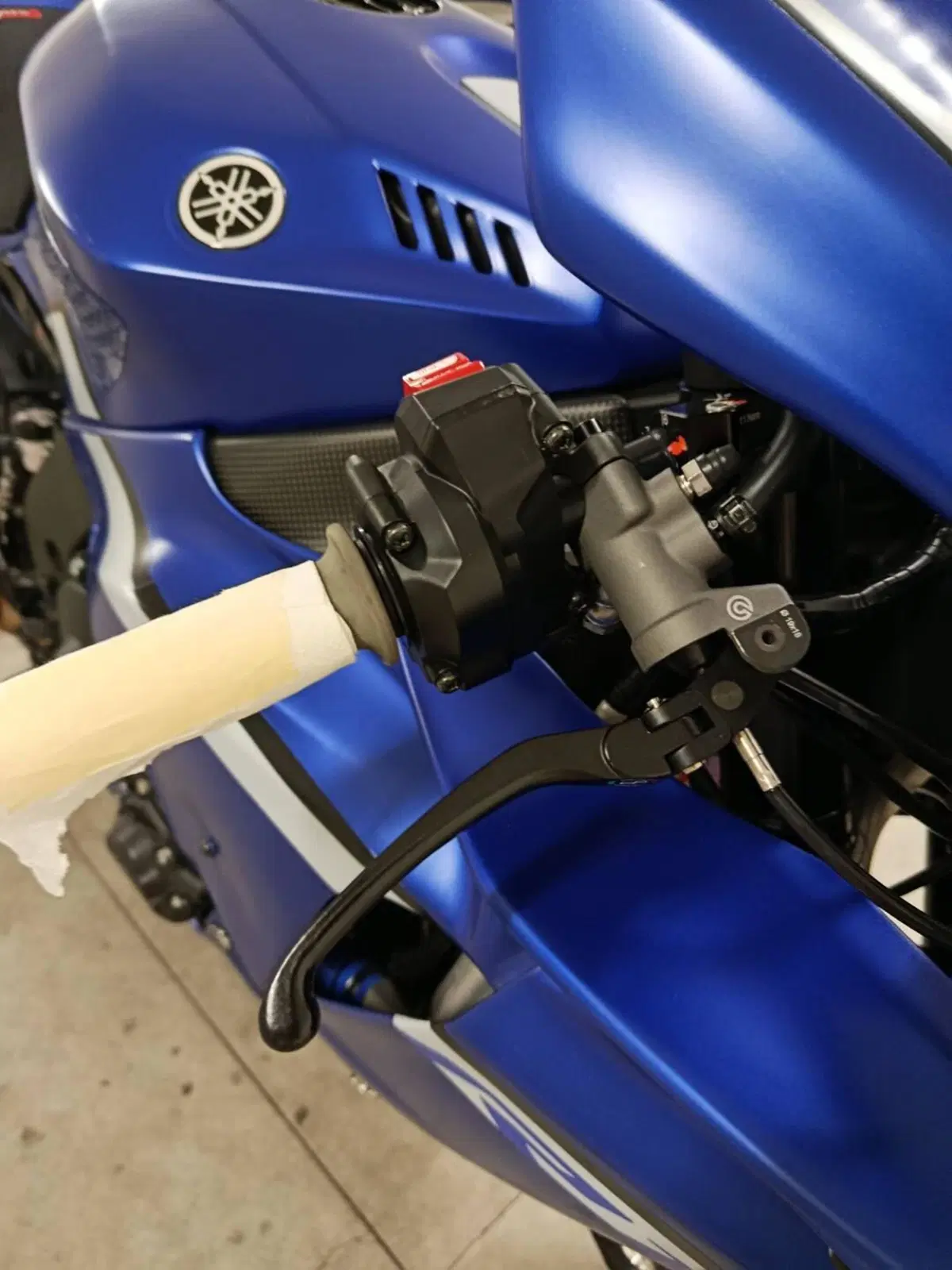 Yamaha YZF R1 (2020 - 25) (11)