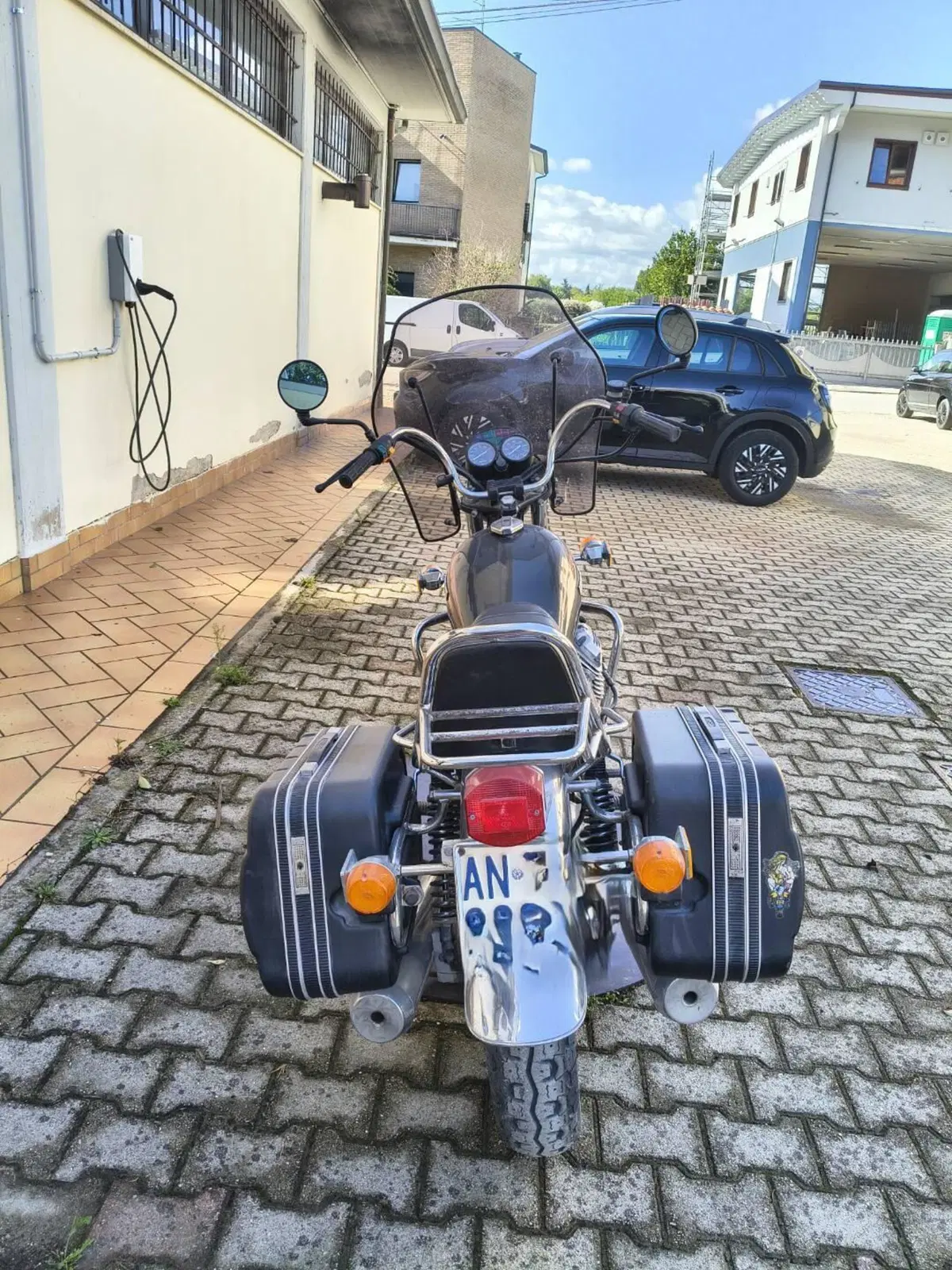 Moto Guzzi V 65 C (1985 - 88) (2)