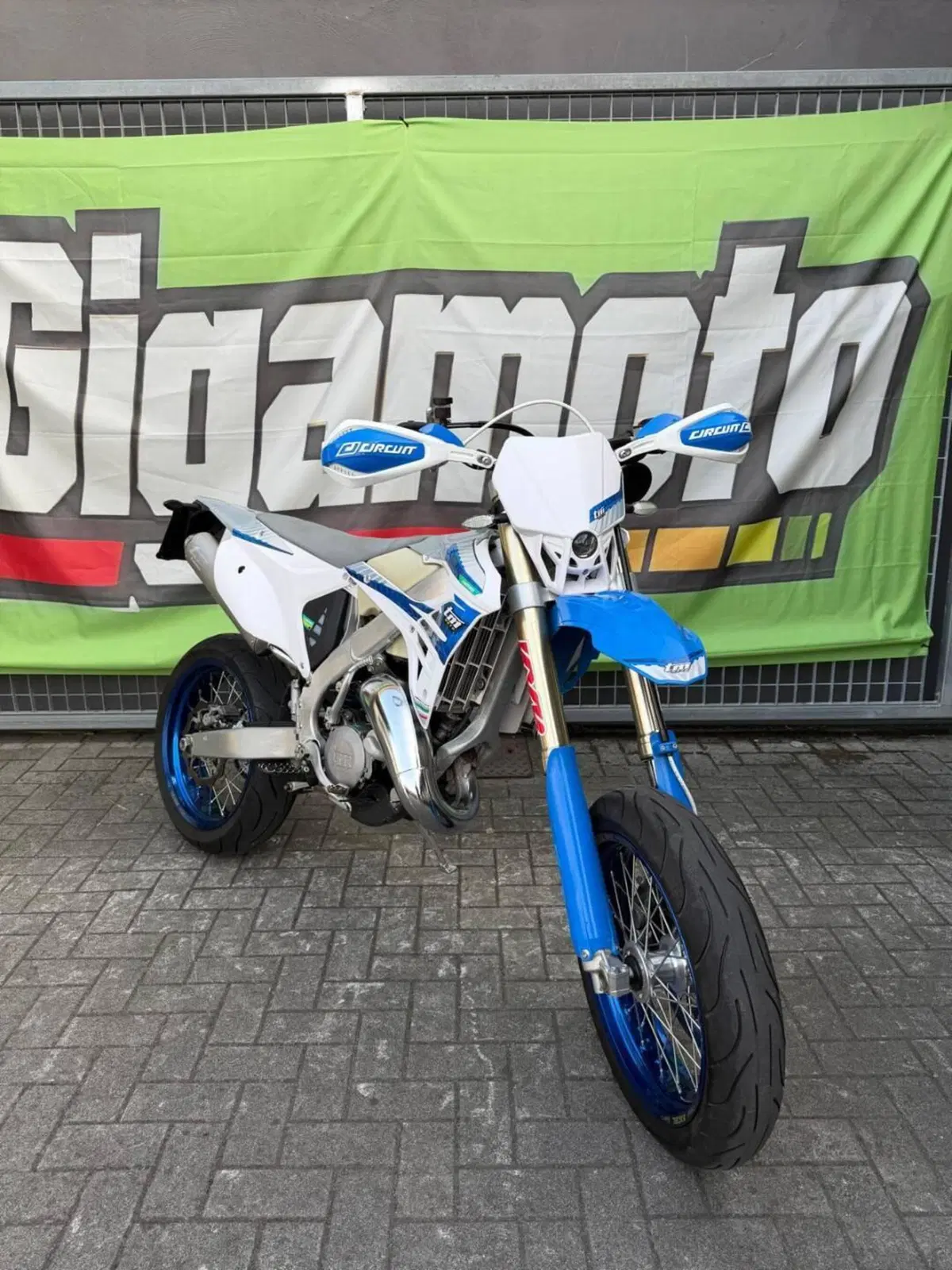 Tm Moto SMR 125 Fi 2T (2024) (5)