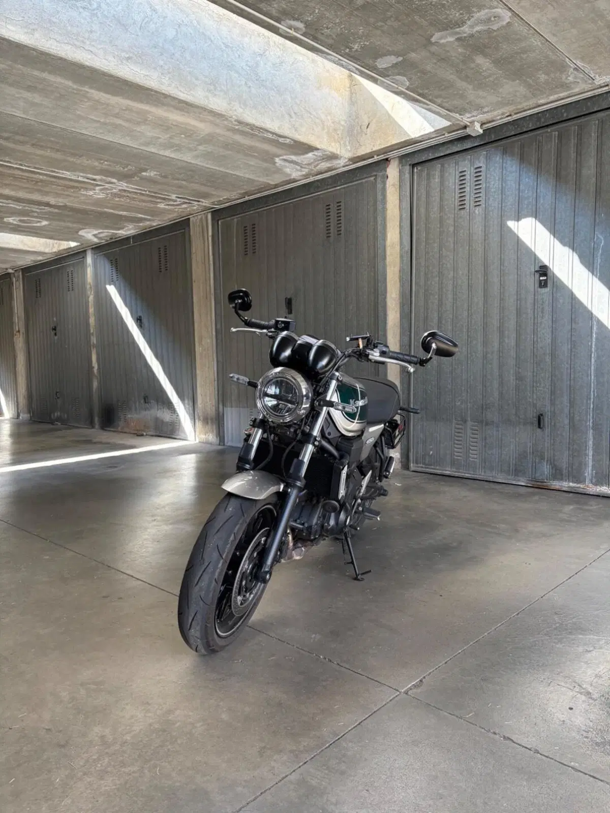 Kawasaki Z 650 RS (2022 - 24) (2)