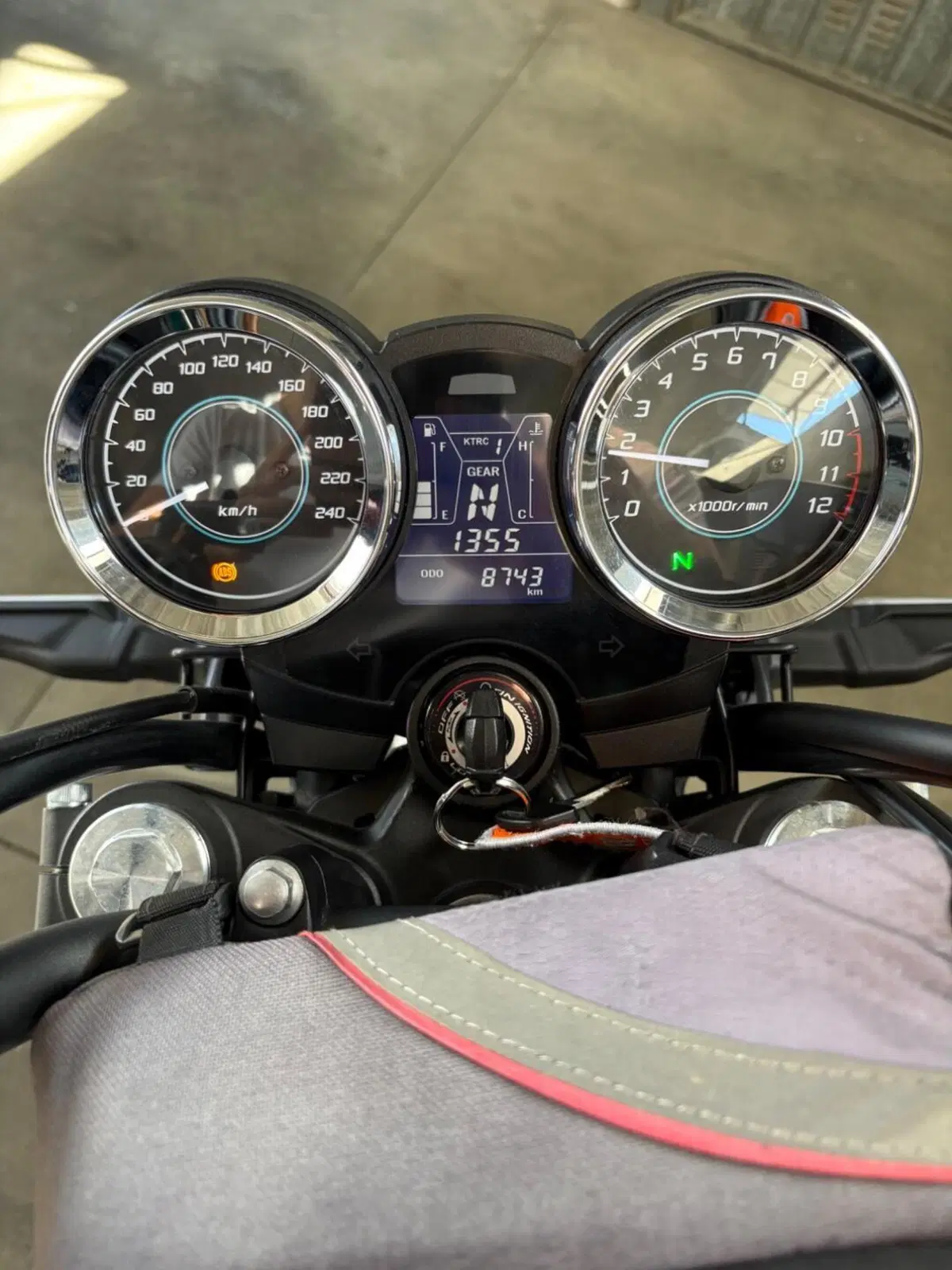 Kawasaki Z 650 RS (2022 - 24) (5)