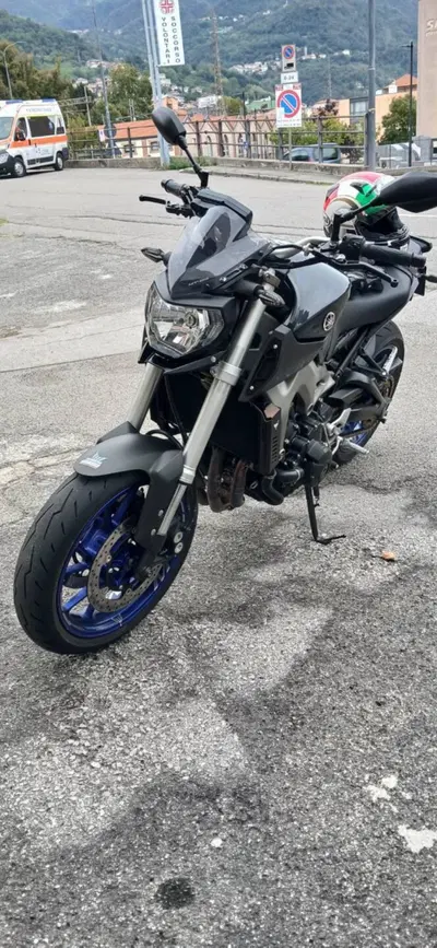 Yamaha MT-09 (2013 - 15) usata