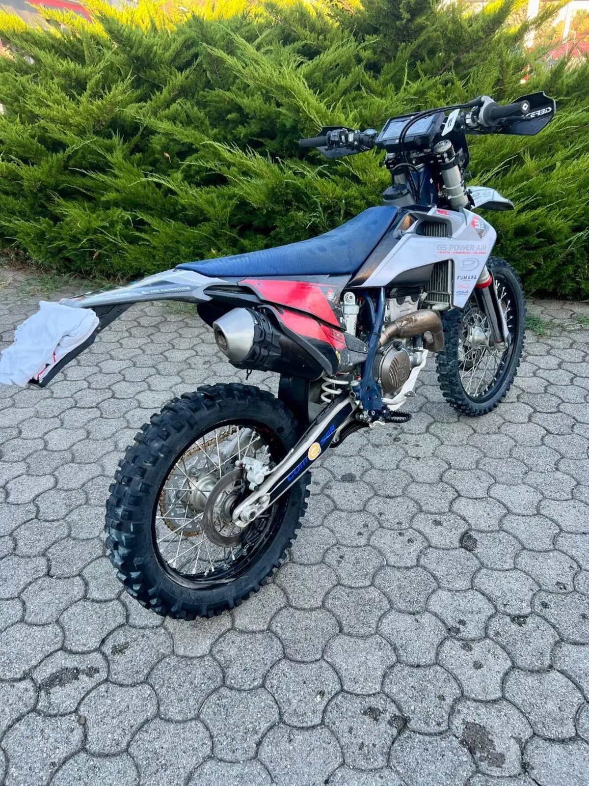 Husqvarna FE 250 (2022) (4)