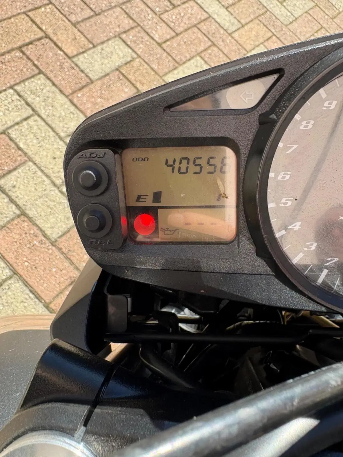 Suzuki GSR 600 (2006 - 11) (2)