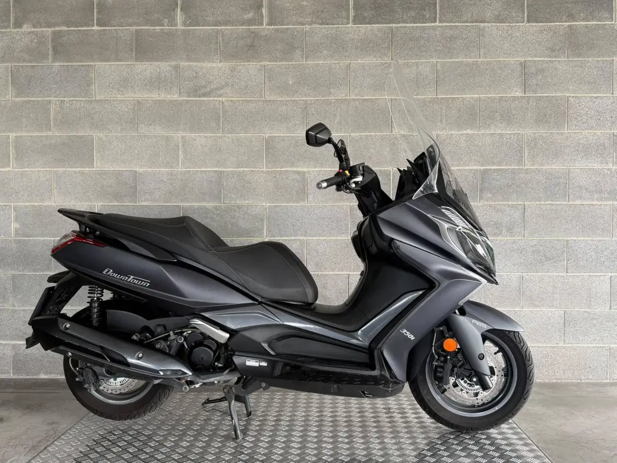 Kymco Downtown 350i ABS (2016 - 20) (2)