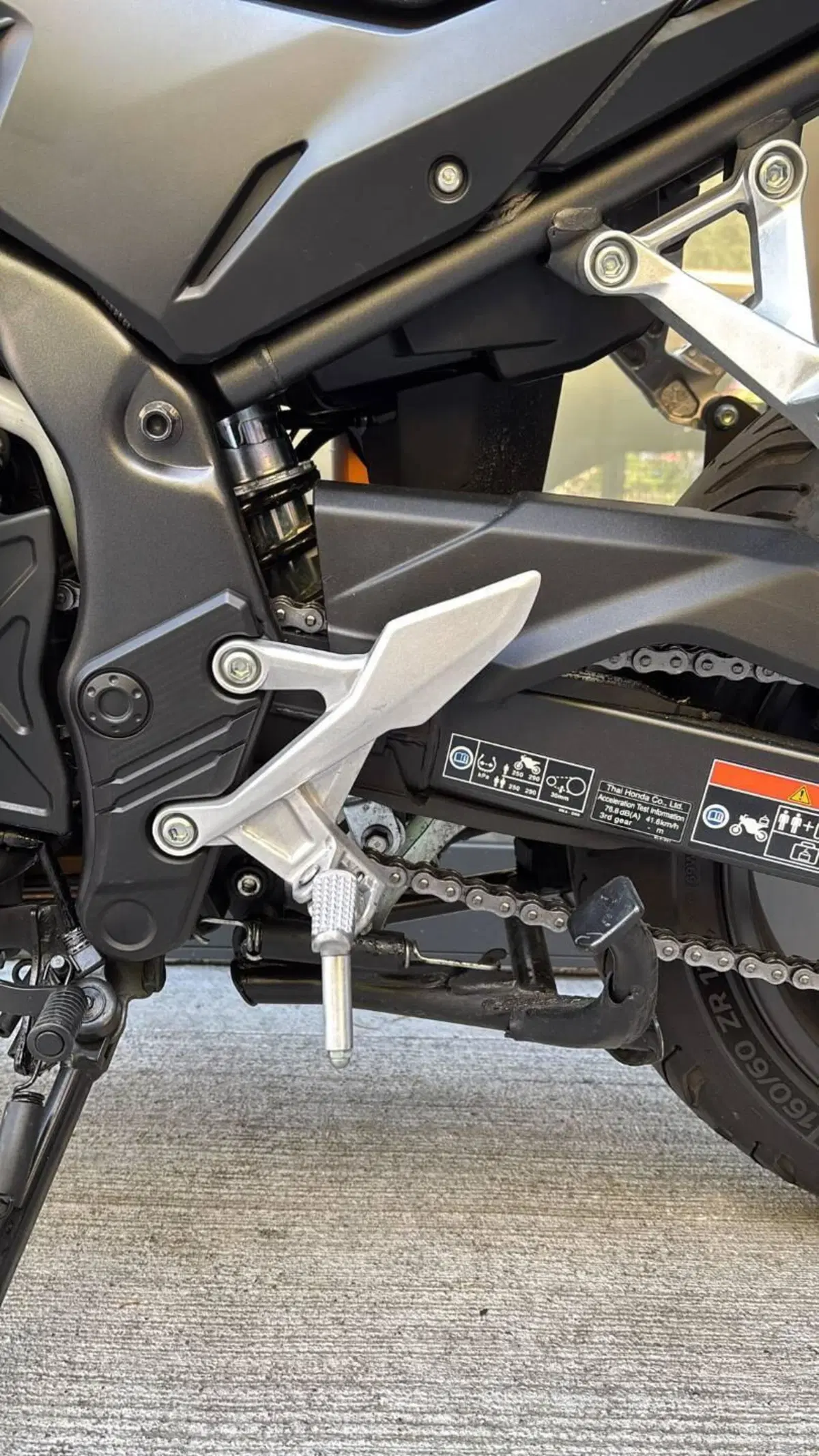 Honda CB 500 Hornet (2024 - 25) (4)