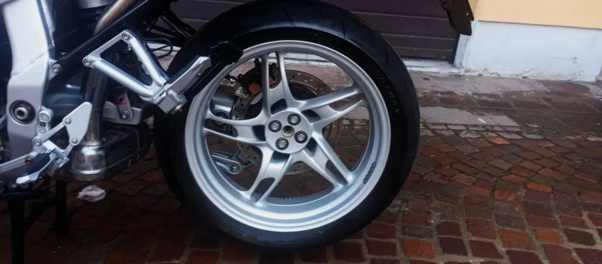 Bmw R 1100 S (10)