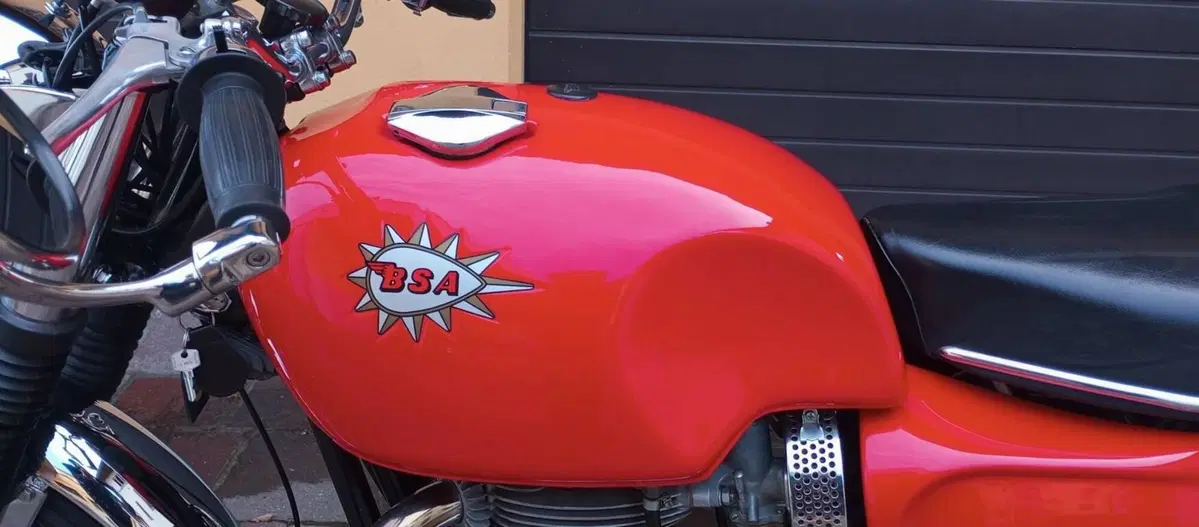Bsa 650 SPITFIRE (11)