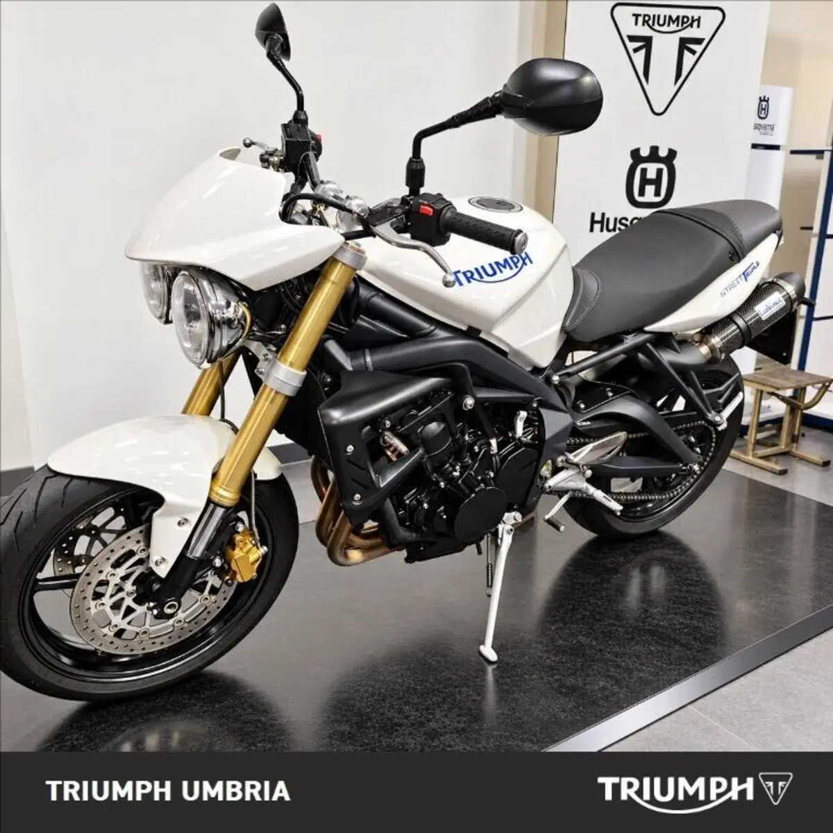 Triumph Street Triple (2007 - 12) (4)
