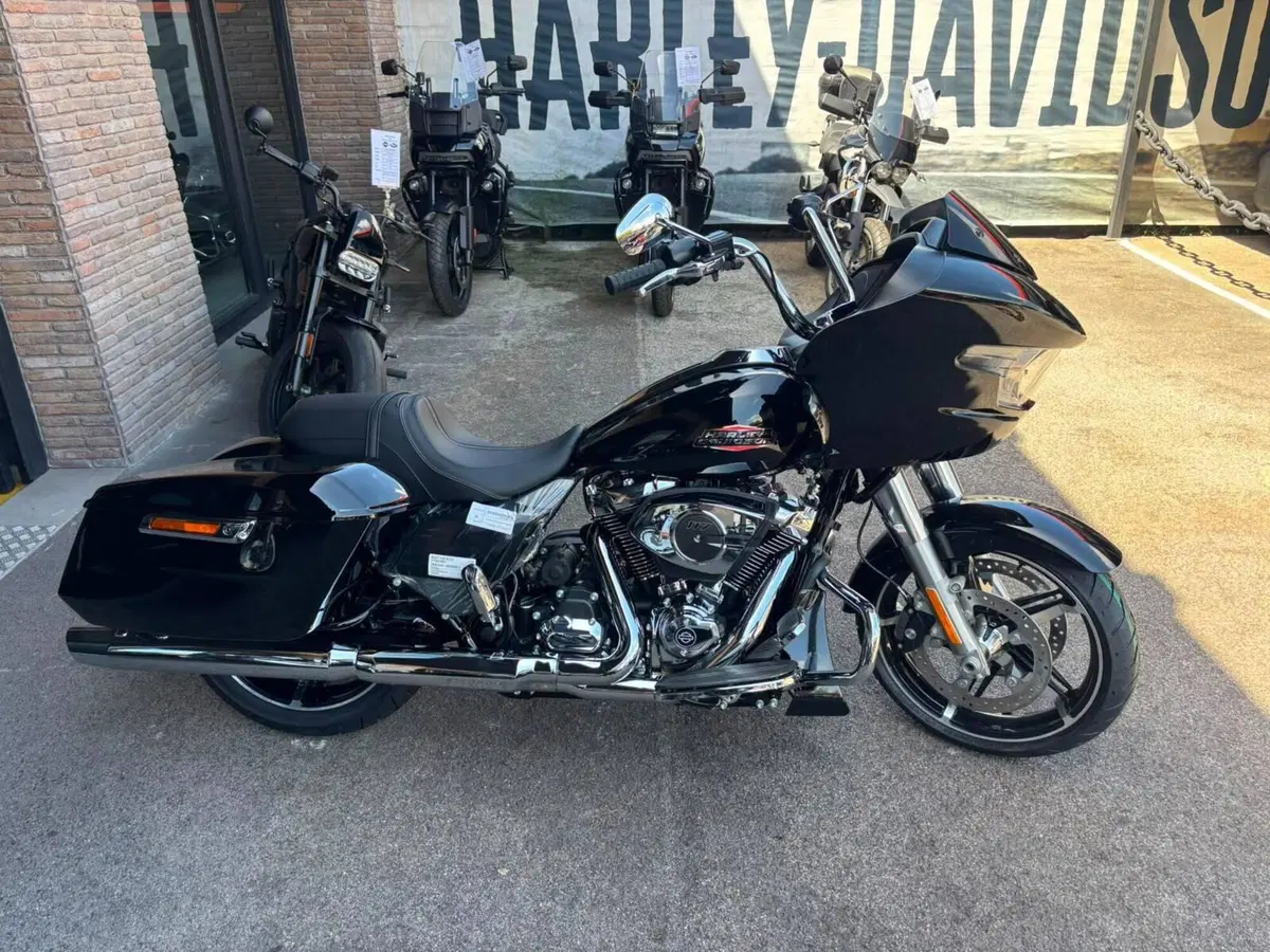 Harley-Davidson Road Glide (2024 - 26) (4)