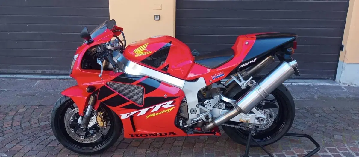 Honda VTR 1000 SP1 (2)