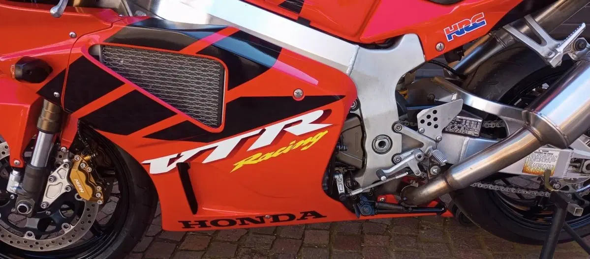 Honda VTR 1000 SP1 (11)