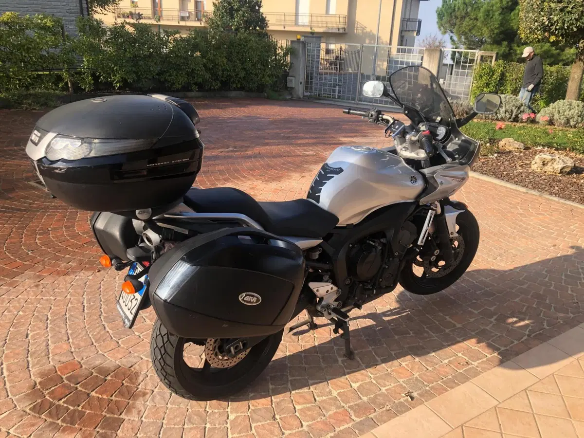 Yamaha FZ6 Fazer S2 (2006 - 11) (3)