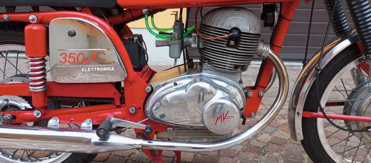 MV Agusta 350 SPORT (4)