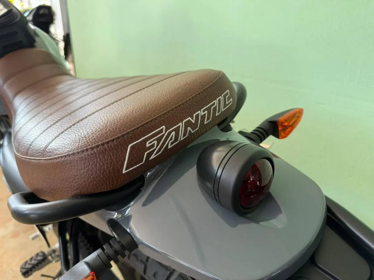 Fantic Motor Caballero 500 Scrambler Deluxe (2021 - 23) (8)