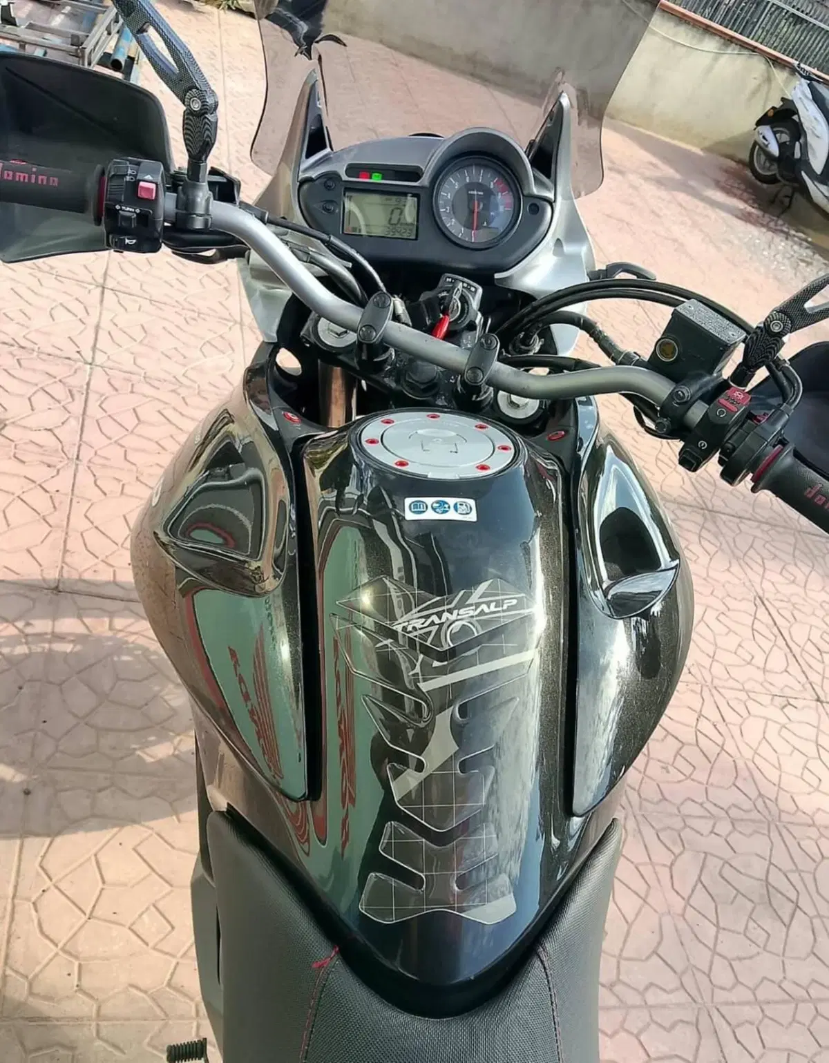 Honda Transalp XL 700 V (2007 - 13) (8)