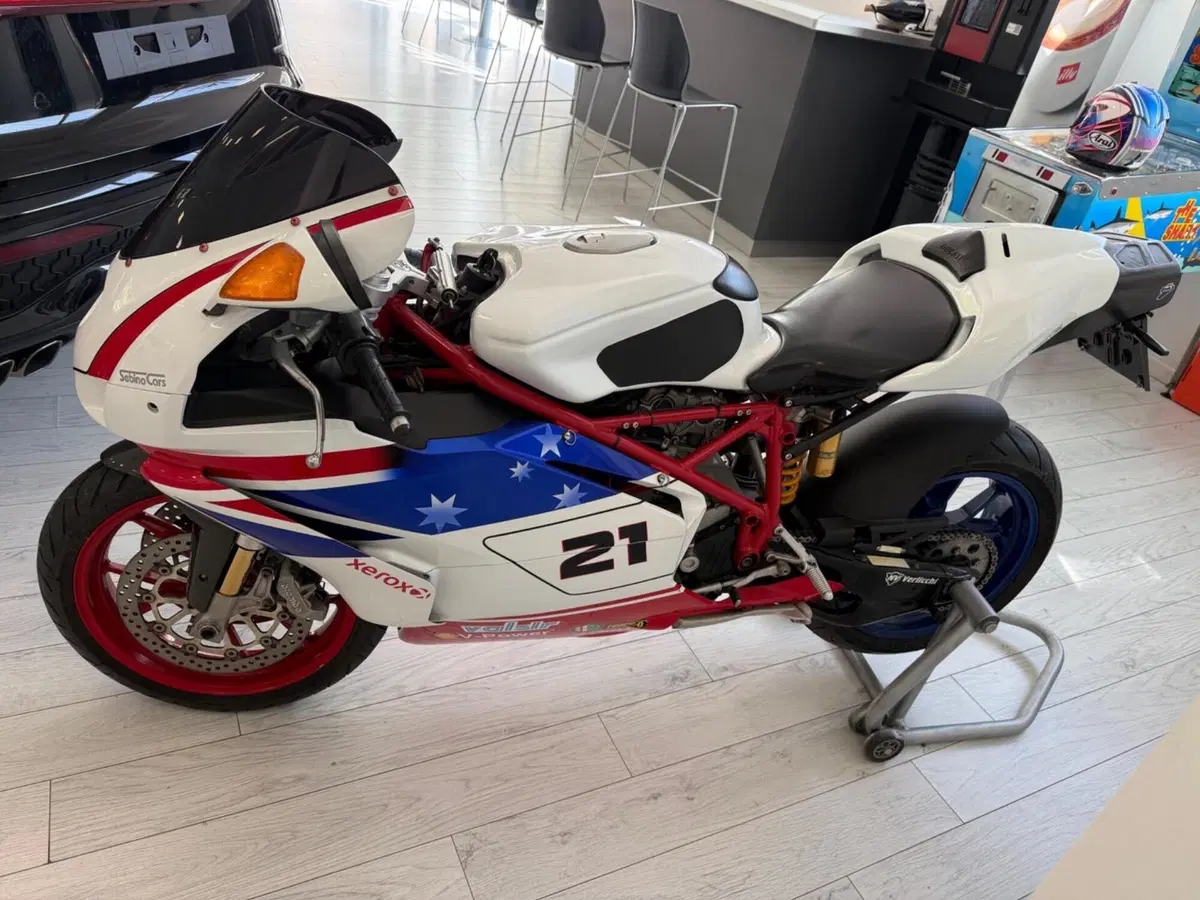 Ducati 749 R (2003 - 07) (2)