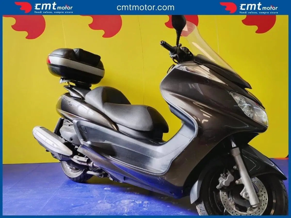 Yamaha Majesty 400 (2004 - 08) (2)