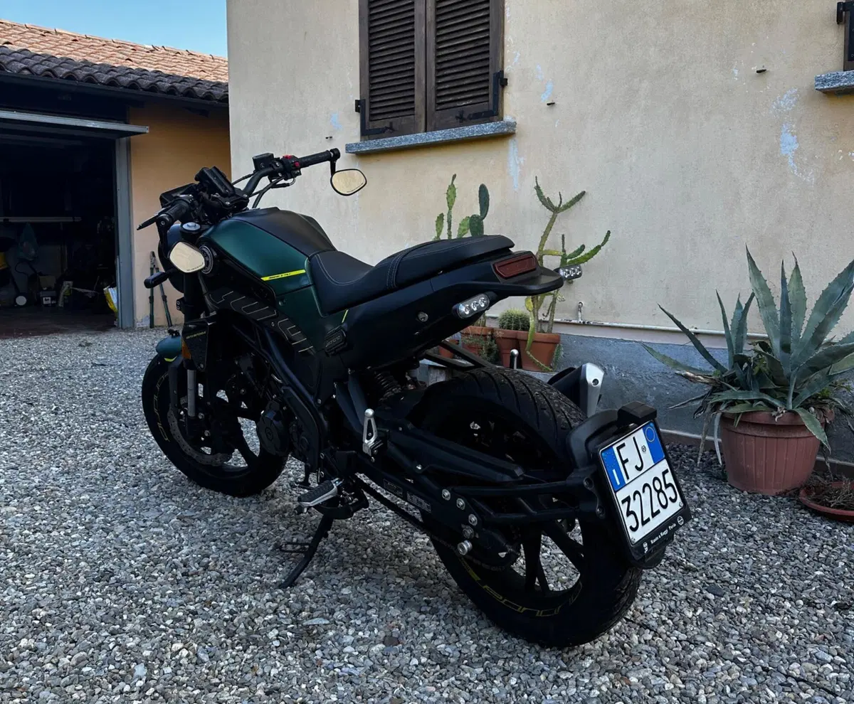 Benelli Leoncino 125 (2022 - 25) (2)