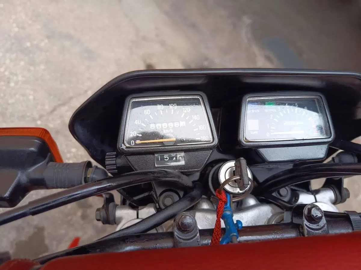 Yamaha XT600 (4)