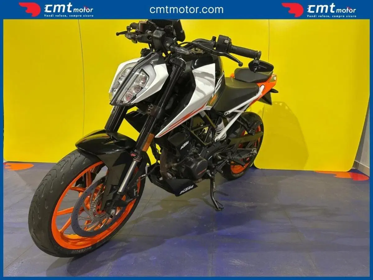 KTM 125 Duke (2024 - 25) (2)
