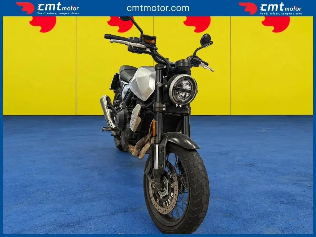 Brixton Motorcycles Crossfire 500 X (2021 - 26) (2)
