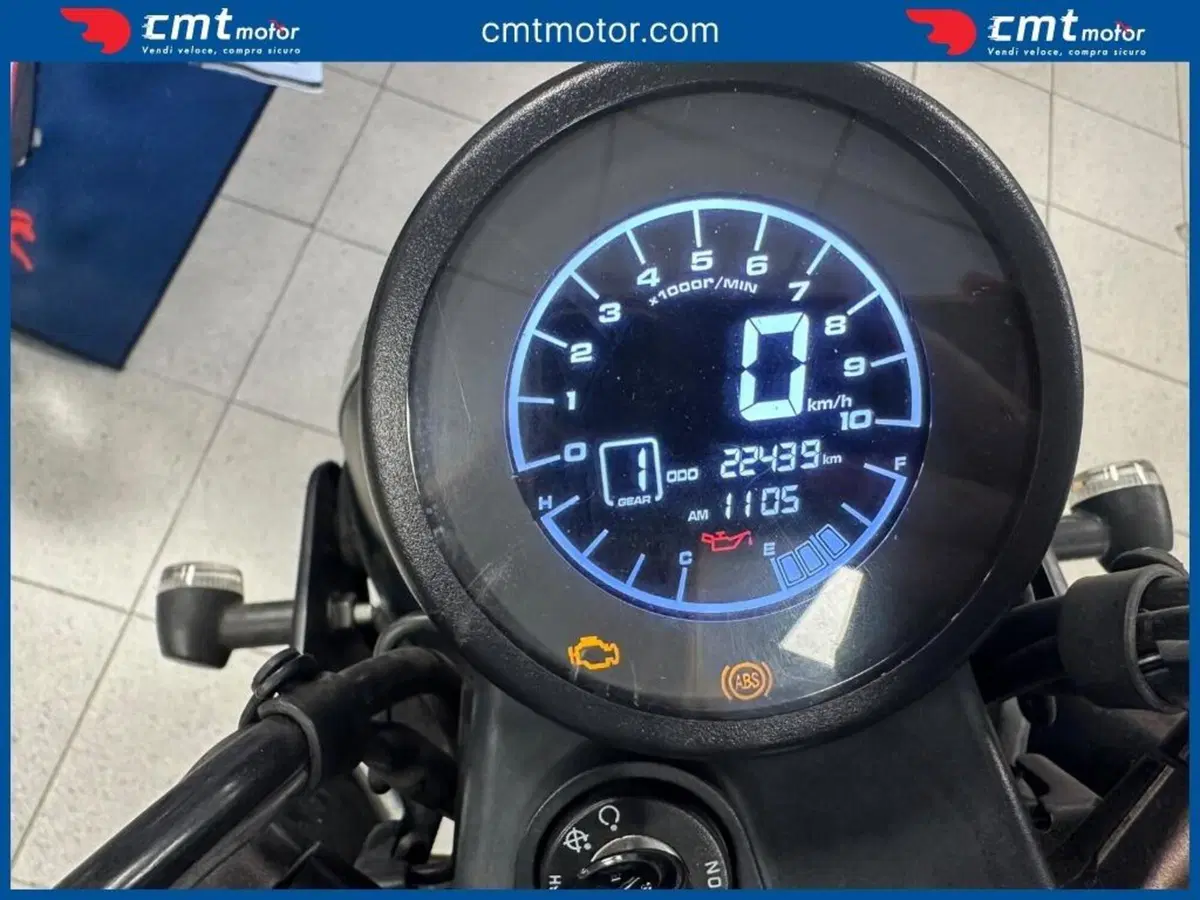 Brixton Motorcycles Crossfire 500 X (2021 - 26) (5)