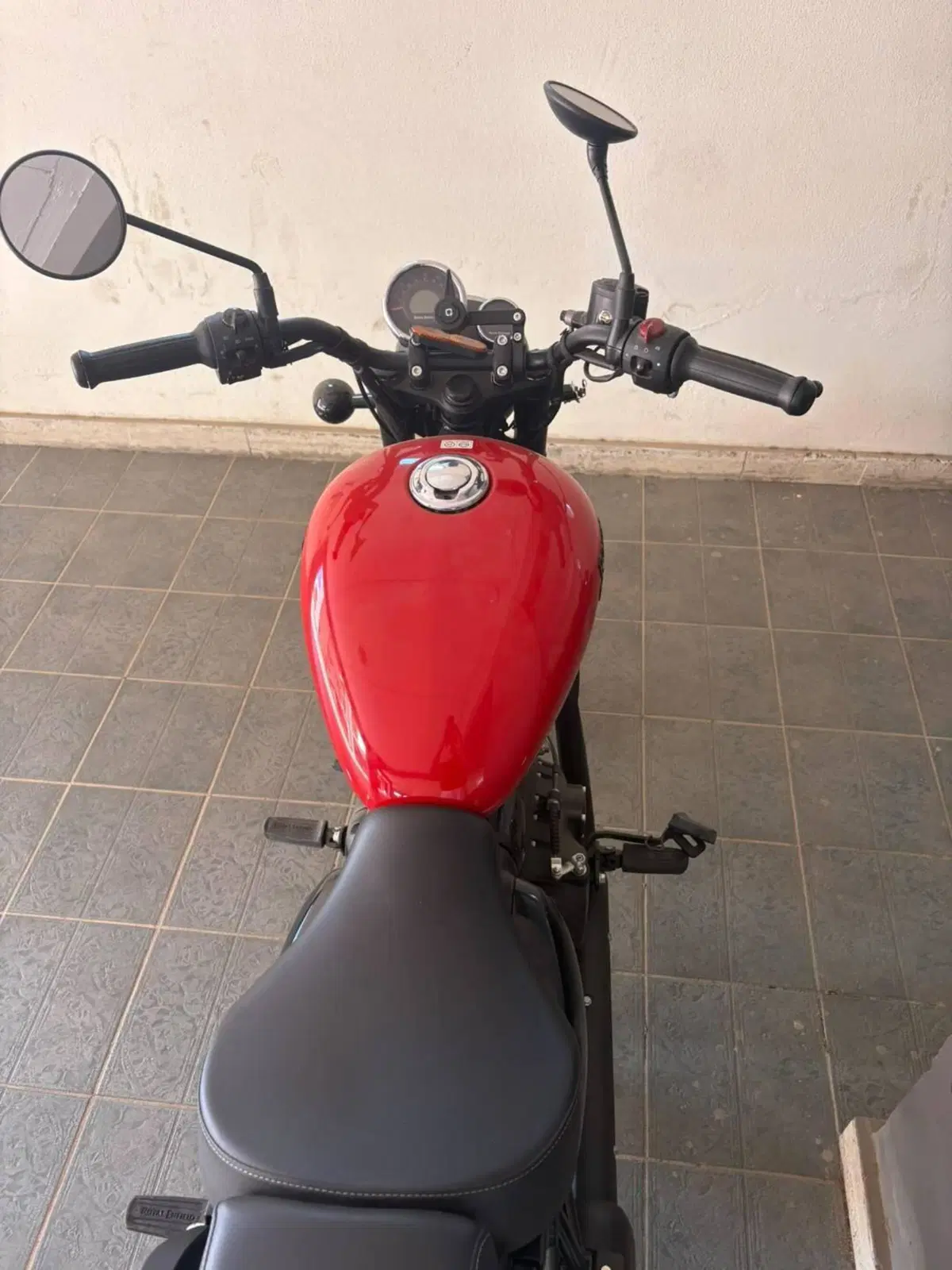 Royal Enfield Meteor 350 Aurora (2024 - 26) (6)