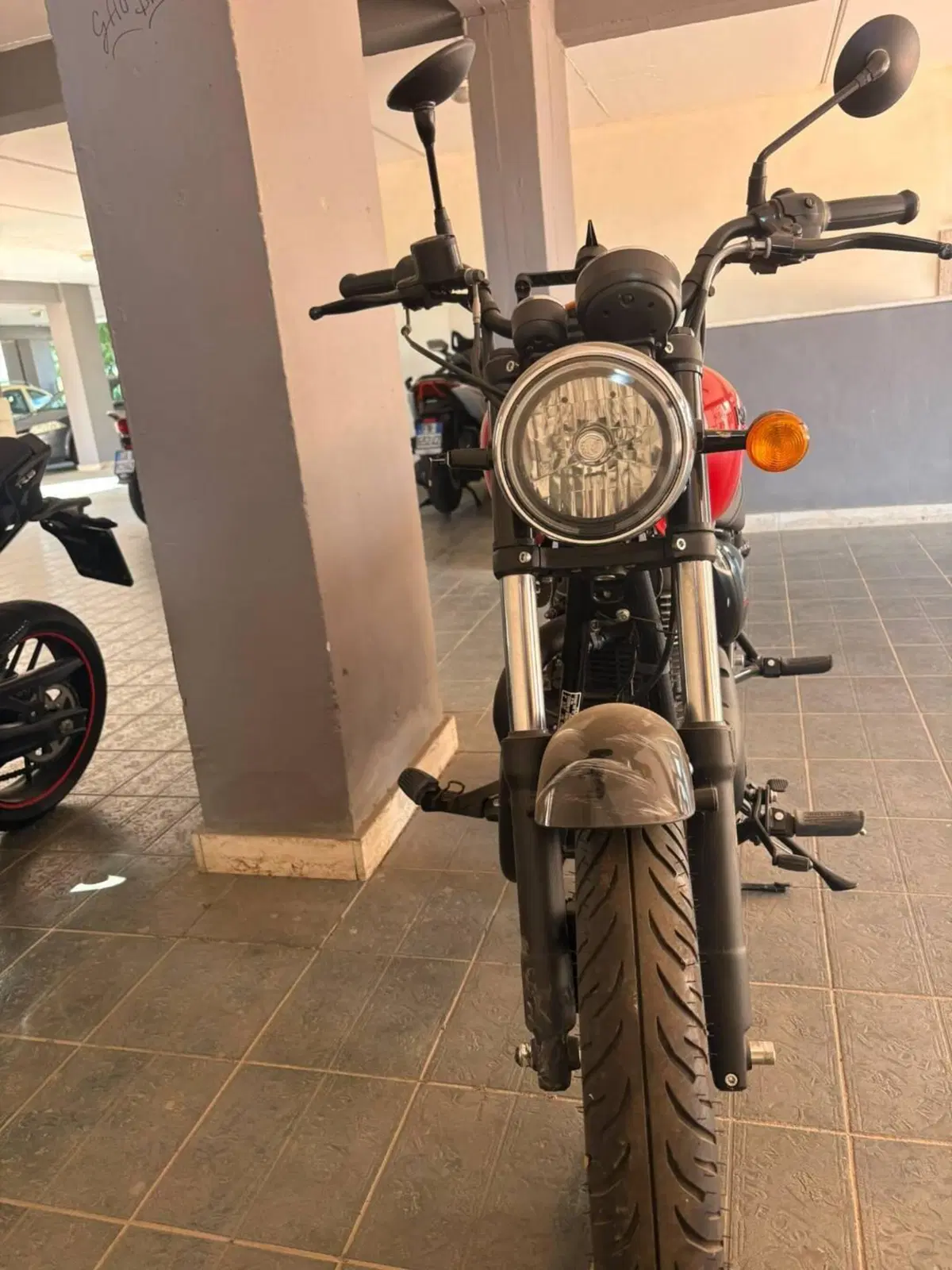 Royal Enfield Meteor 350 Aurora (2024 - 26) (8)