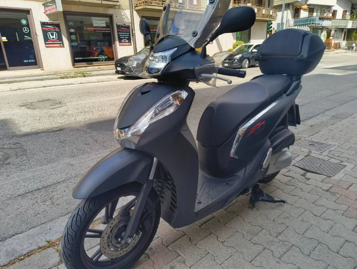 Honda SH 300 i ABS (2016 - 20) (3)