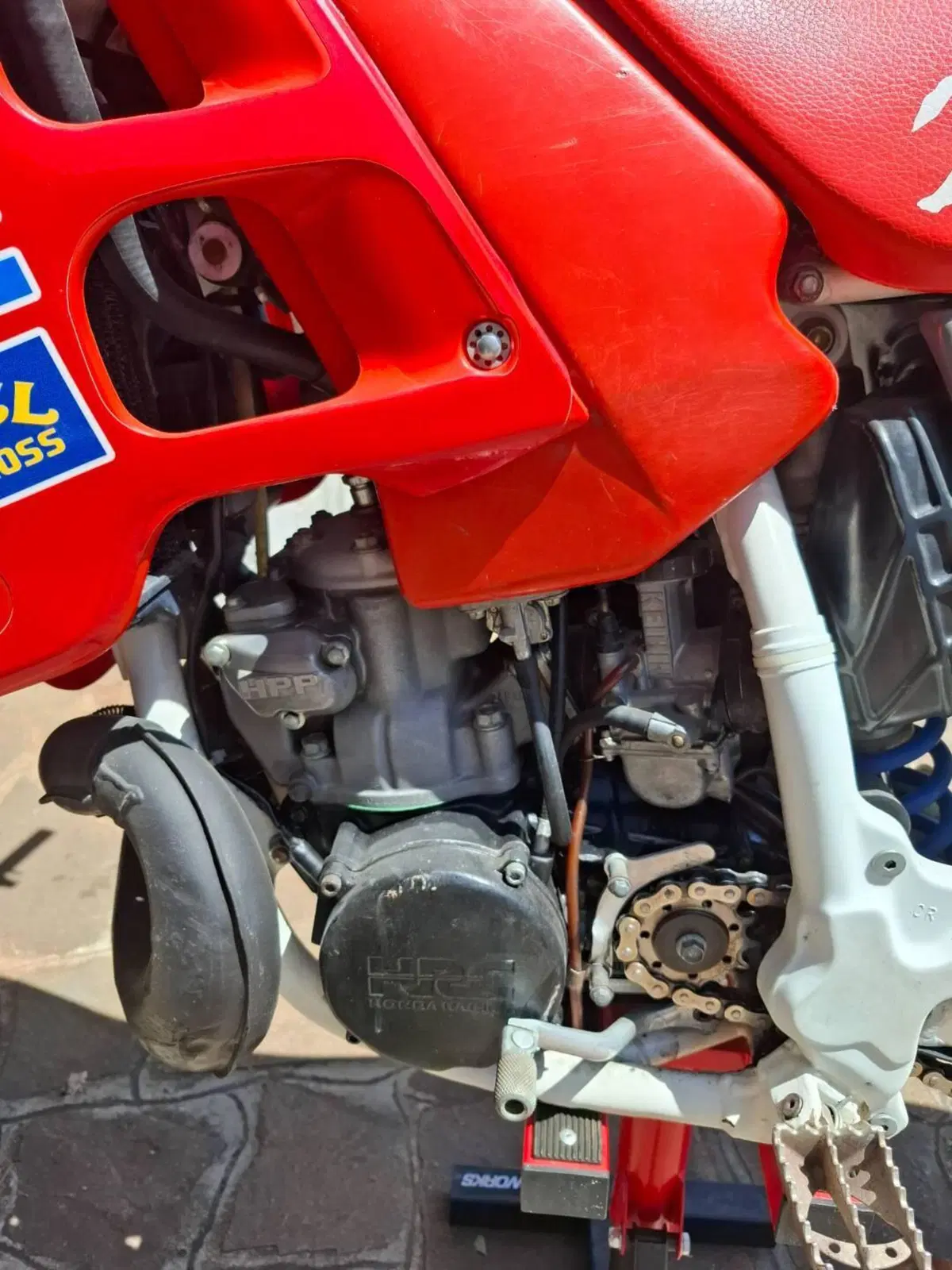 Honda CR 250 r  (6)