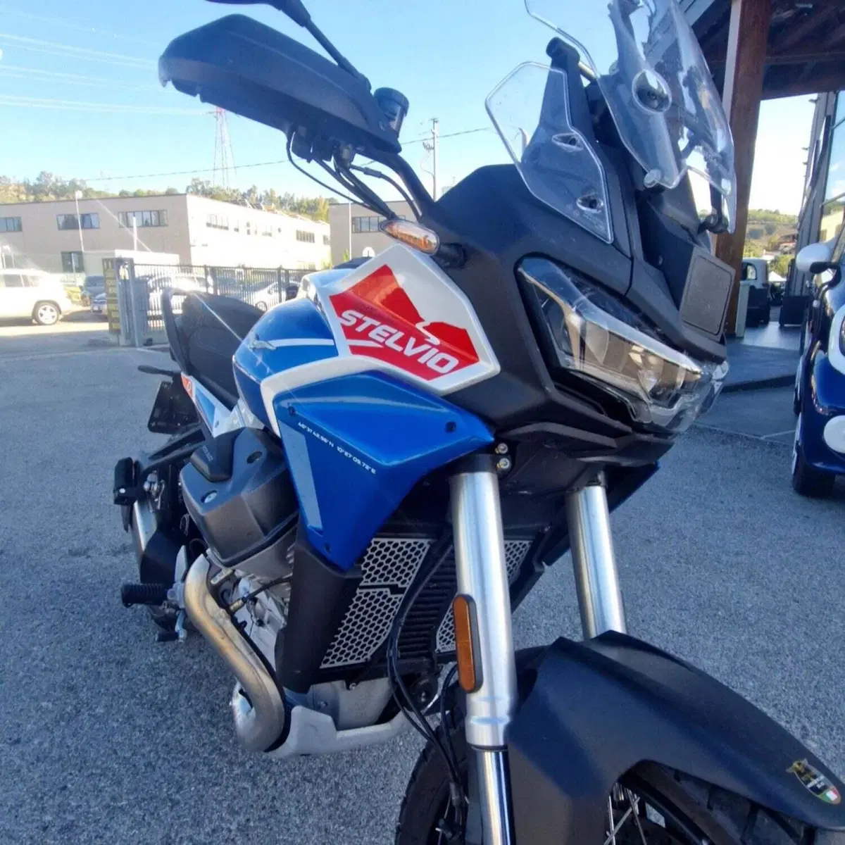 Moto Guzzi Stelvio Duecento Tributo (2025 - 26) (8)