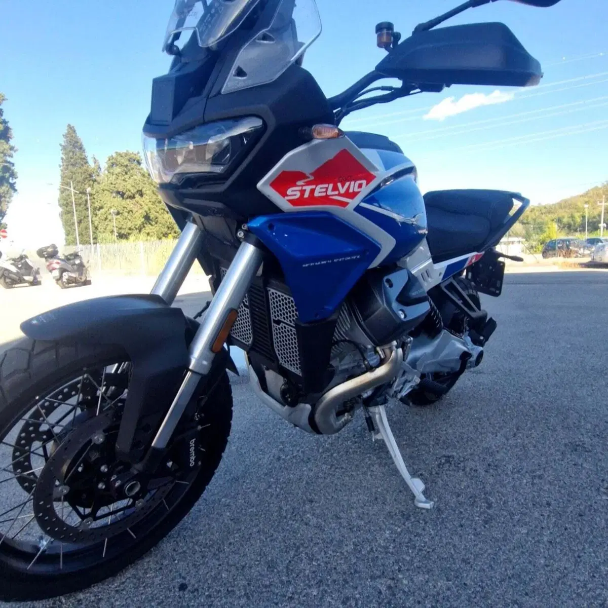 Moto Guzzi Stelvio Duecento Tributo (2025 - 26) (9)