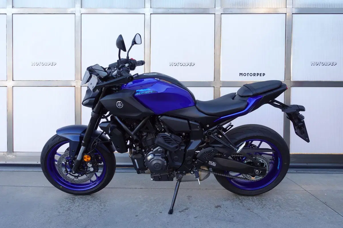 Yamaha MT-07 Y-AMT (2025 - 26) (3)
