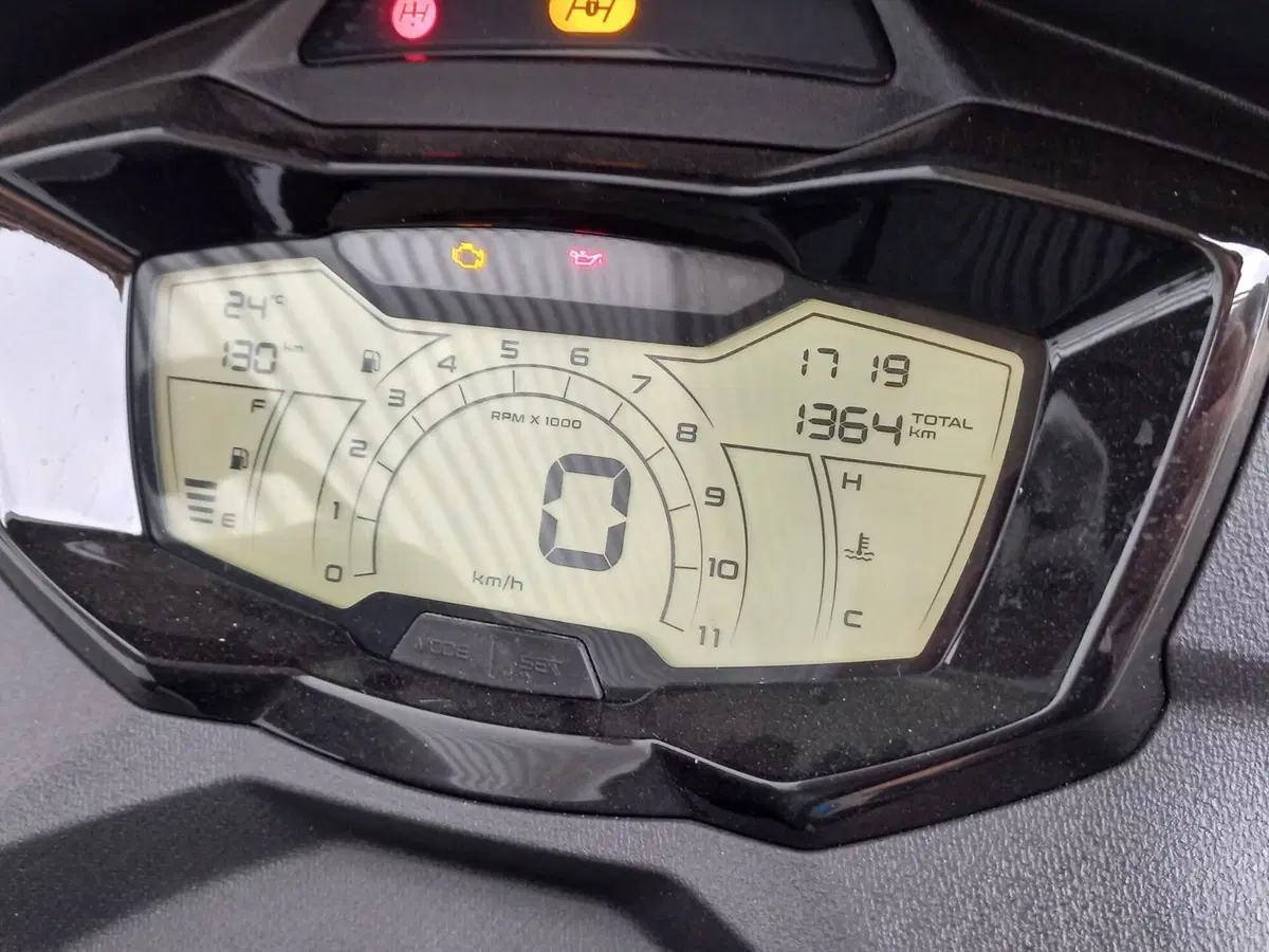 Piaggio MP3 310 Sport (2025 - 26) (8)