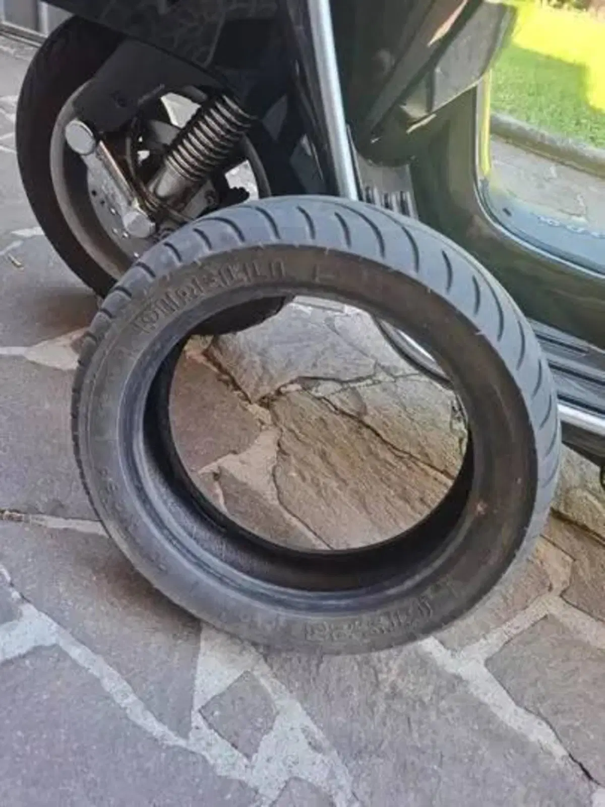 Vespa GTS 300 (2017 - 18) (5)