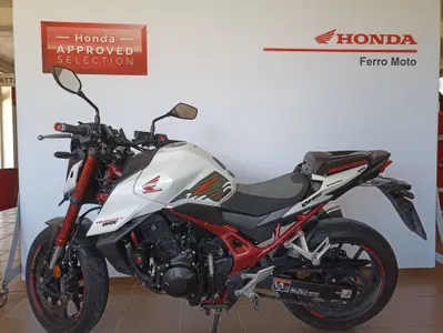 Honda CB 750 Hornet (2023 - 24) usata