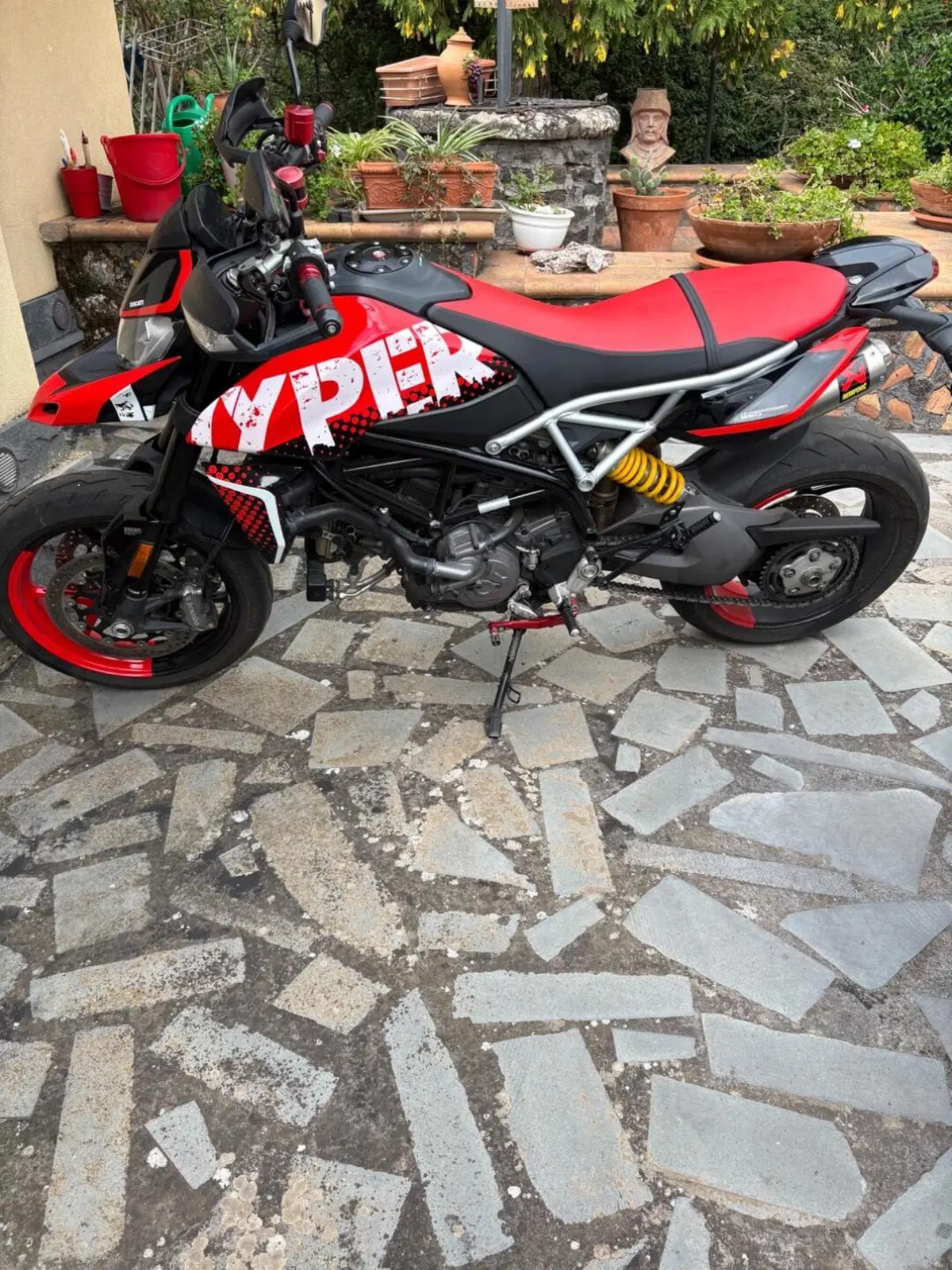 Ducati Hypermotard 950 RVE (2022 - 25) (2)