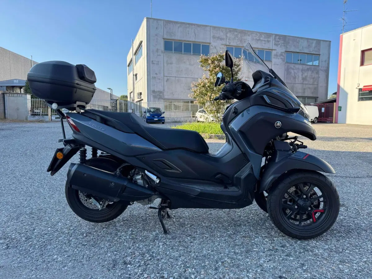 Yamaha Tricity 300 (2021 - 24) (3)