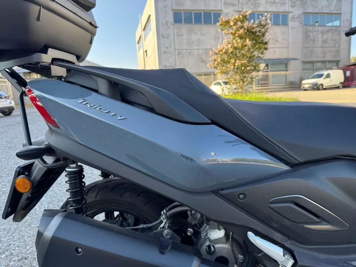 Yamaha Tricity 300 (2021 - 24) (4)