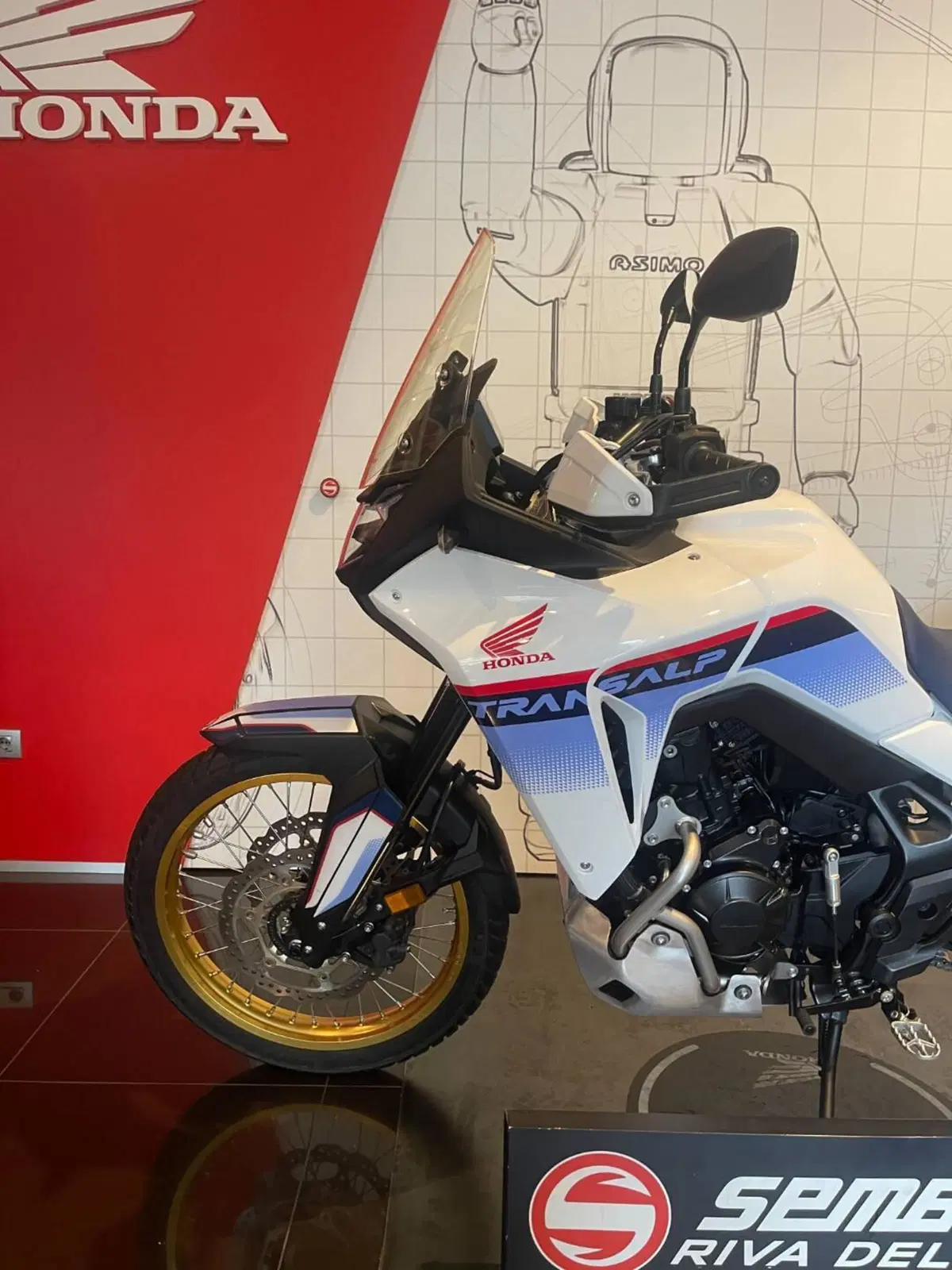 Honda Transalp XL750 (2023 - 24) (6)
