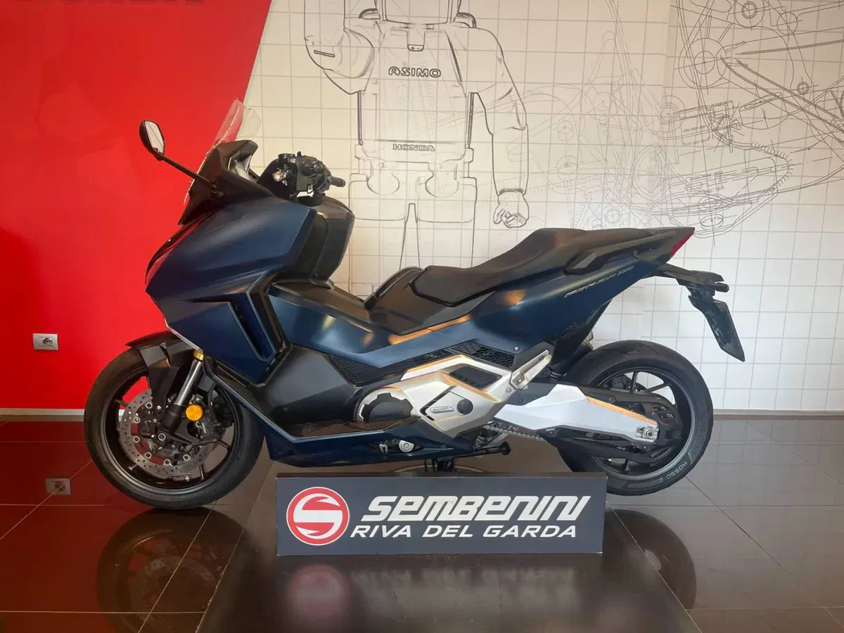 Honda Forza 750 DCT (2021 - 24) (7)
