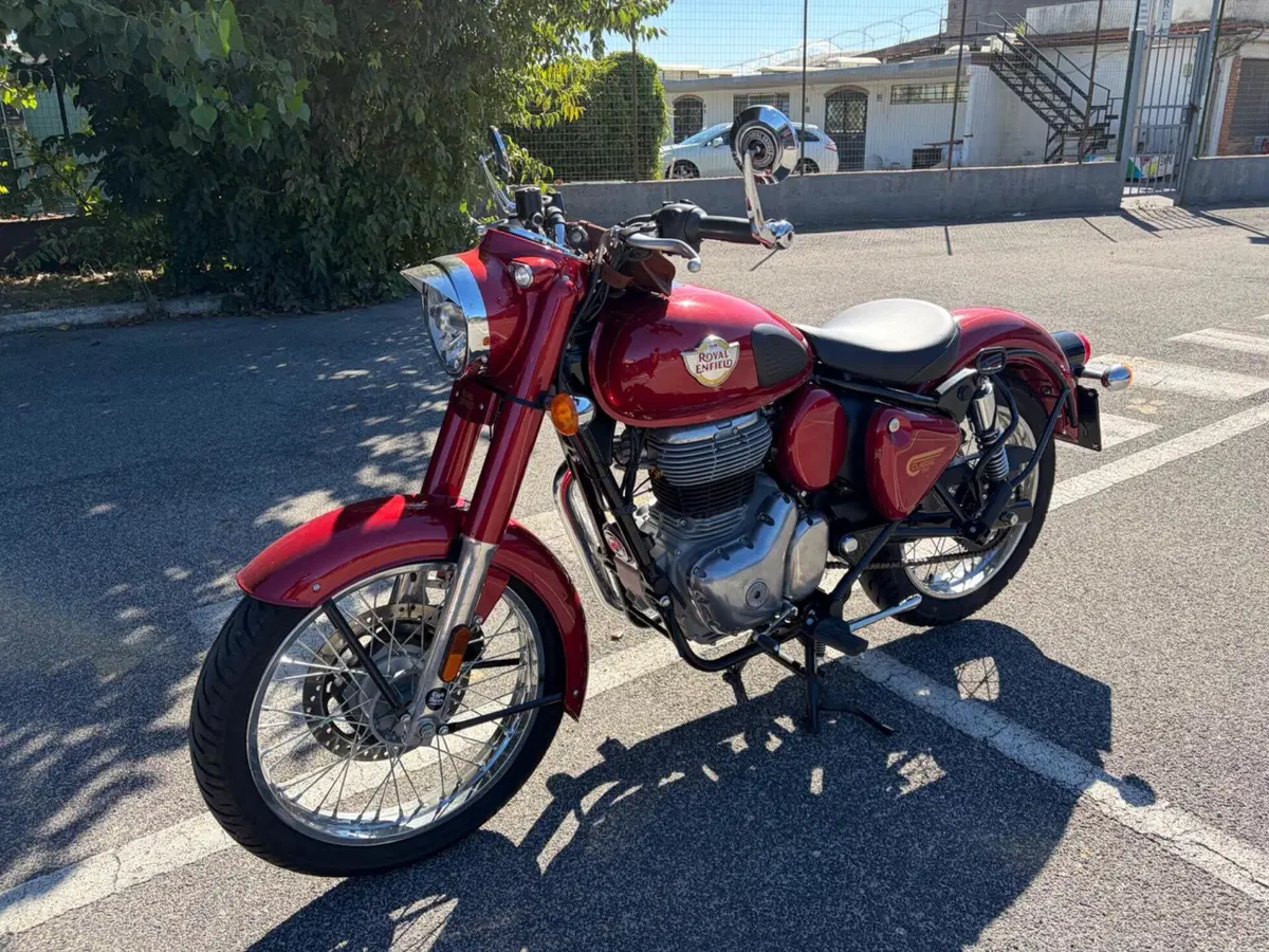 Royal Enfield Classic 350 (2021 - 26) (2)